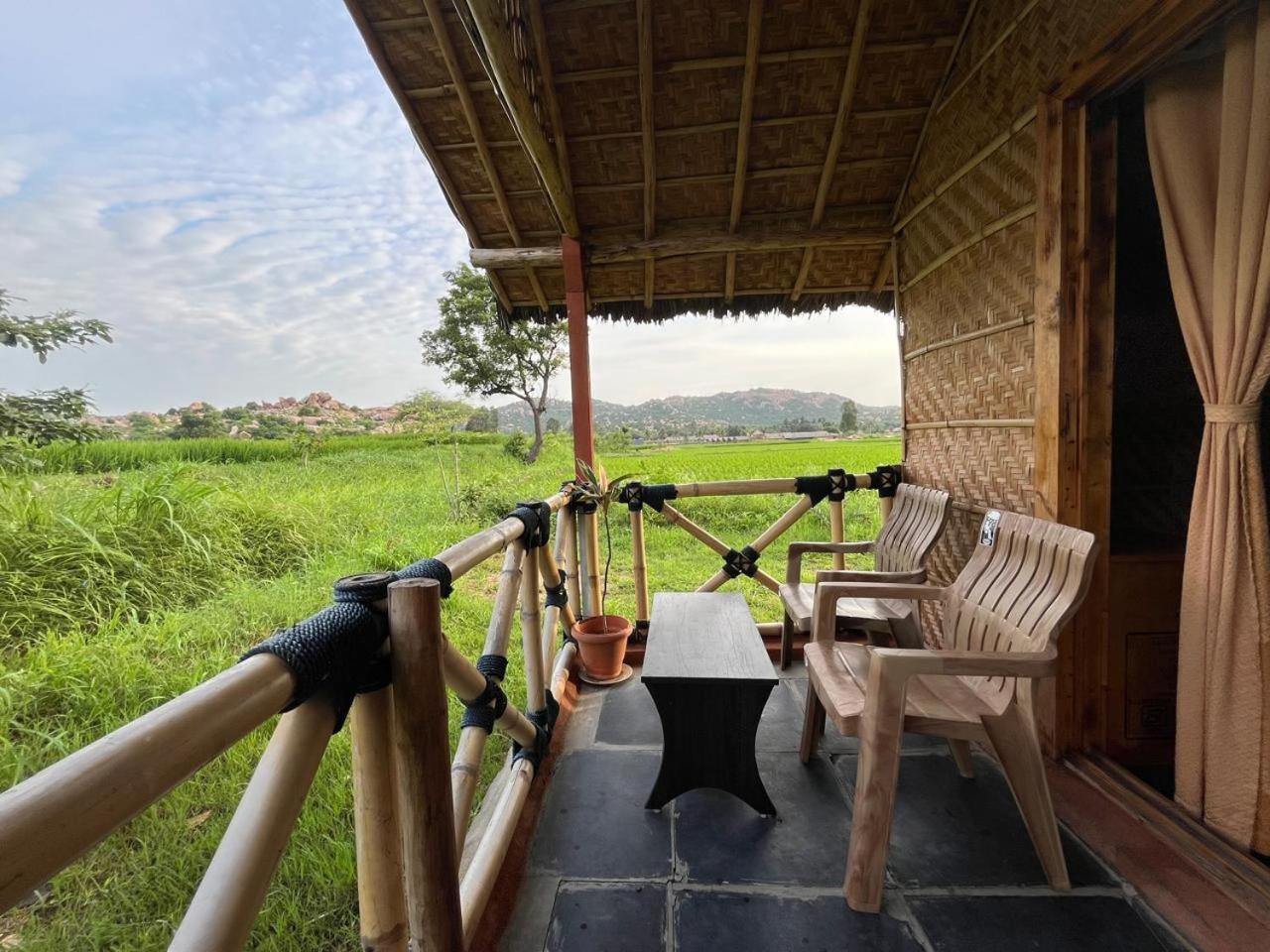 Hotel Hampi Rasta Cafe Extérieur photo