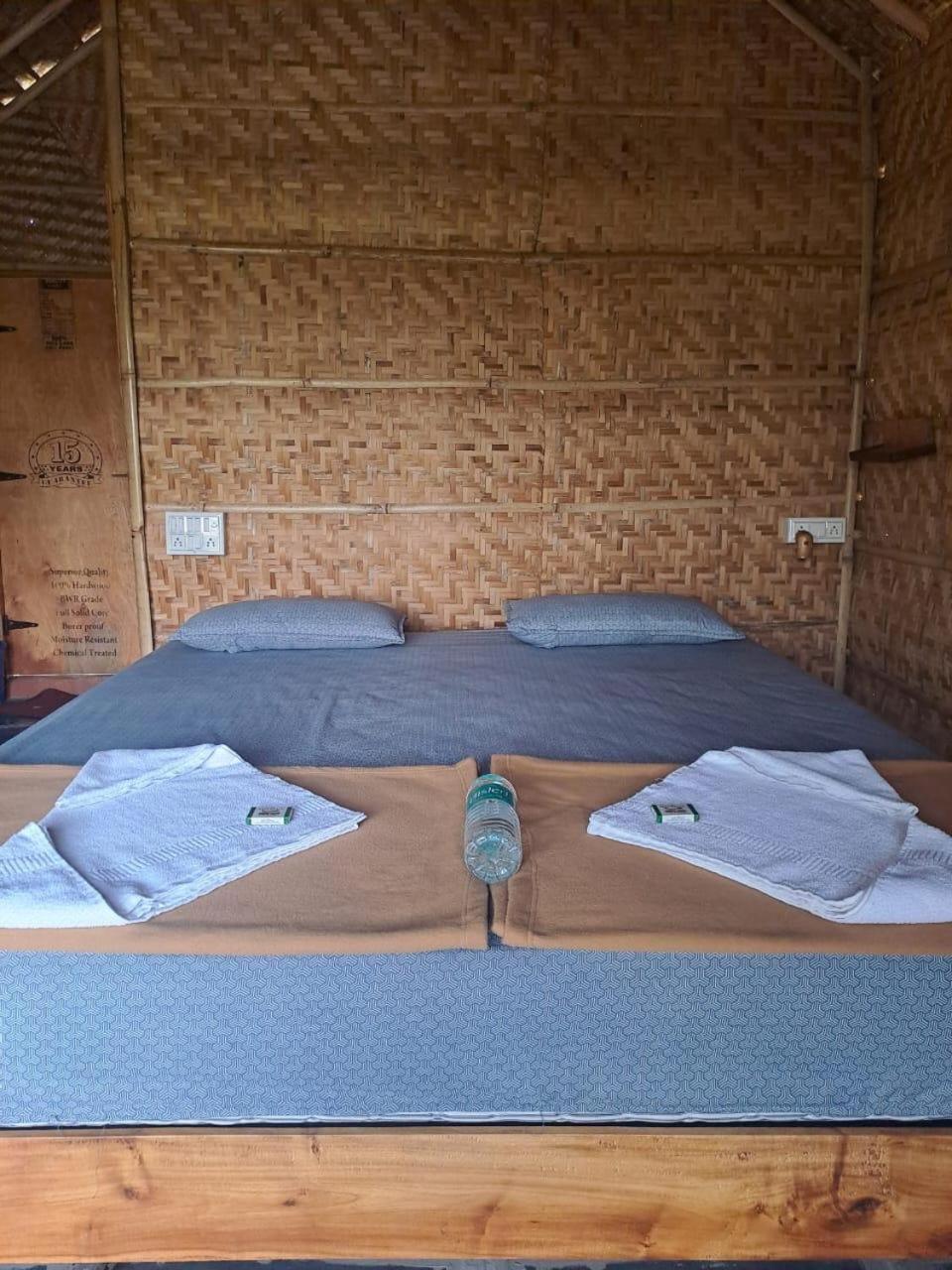 Hotel Hampi Rasta Cafe Extérieur photo